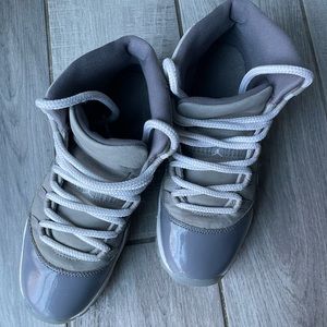 Cool grays Jordans 11